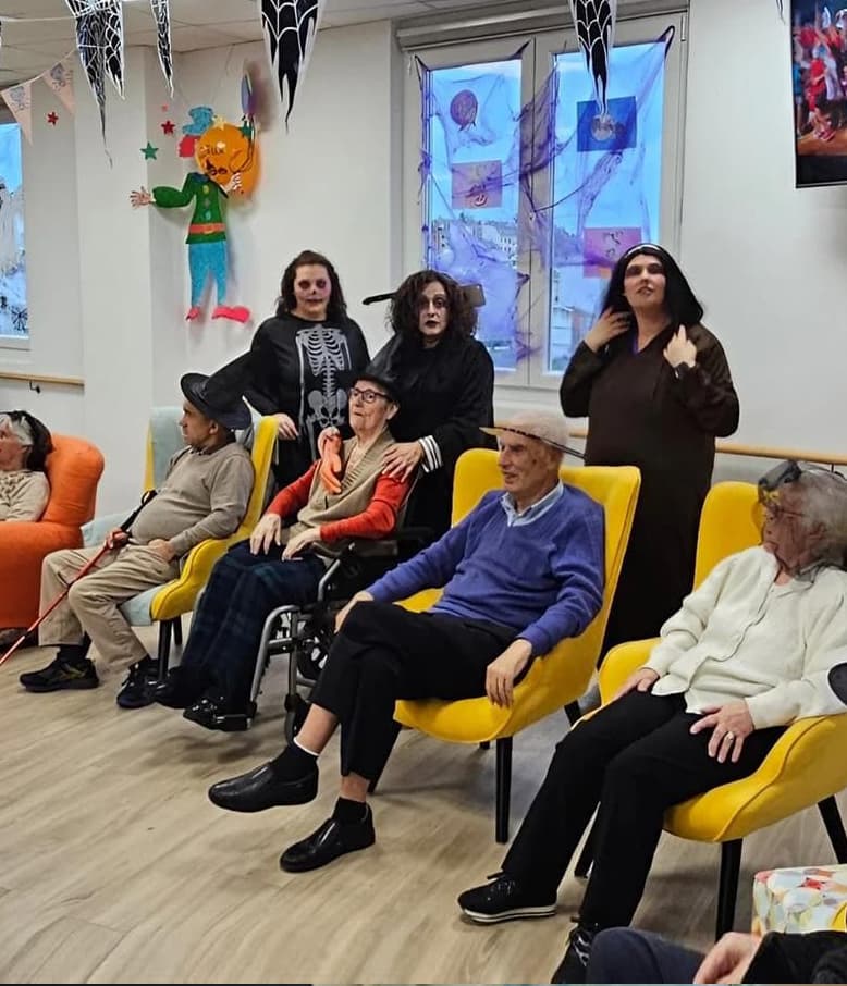 Diversión y aprendizaje con los talleres para personas mayores en Lugo